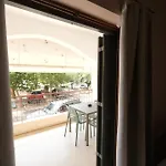 Central Apartments *