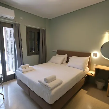 Central Apartments * Kardhamili