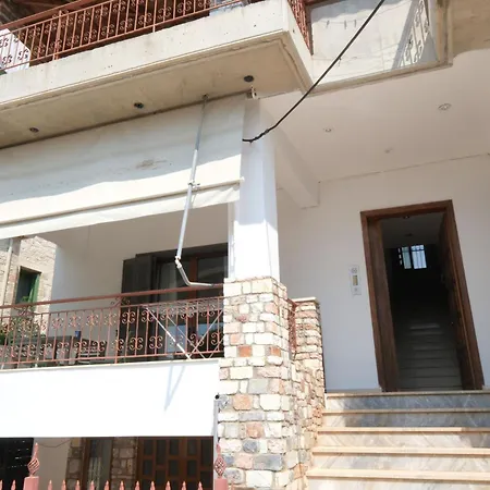 Central Apartments *