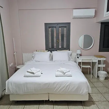 Lejlighed Central Apartments Kardhamili