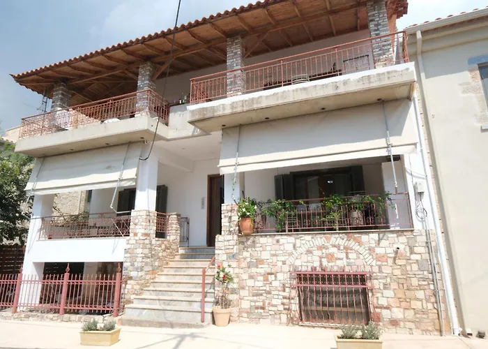 Central Apartments * Kardamyli