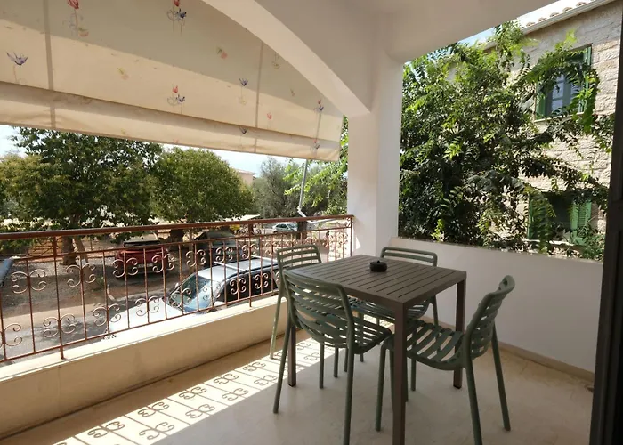 Central Apartments *